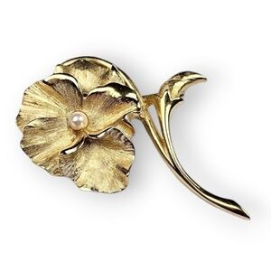 Marcel Boucher Pansy Brooch Flower Faux Pearl Brushed Gold Plate Vintage Signed